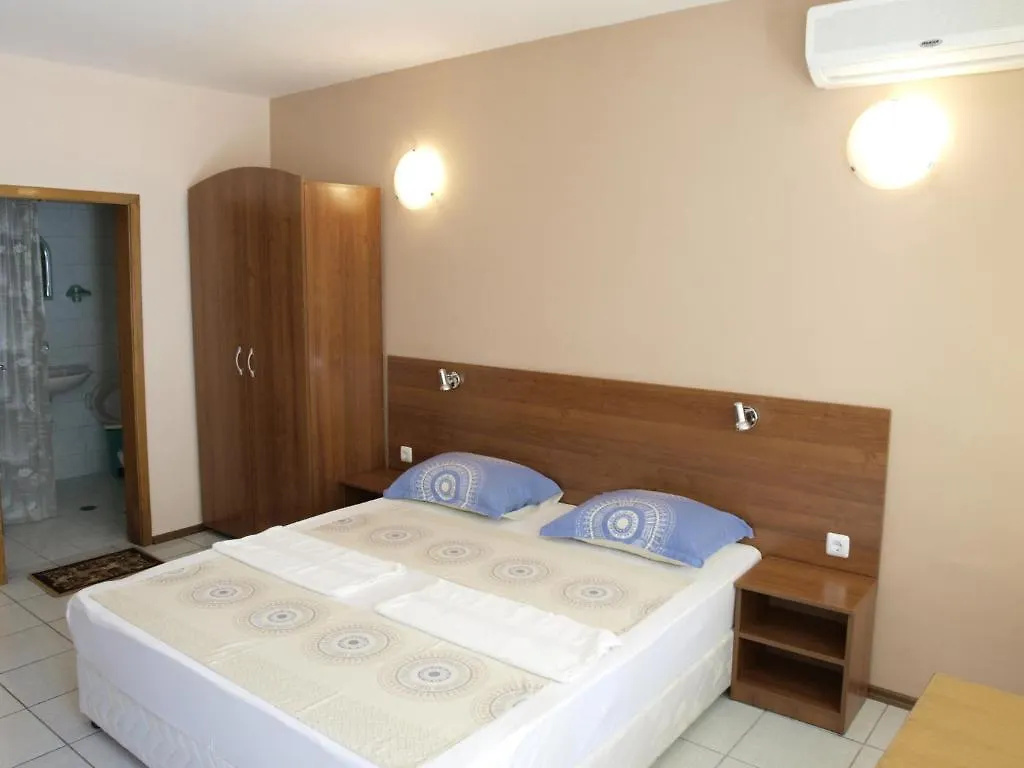 Guestrooms Maria Antoaneta Sozopol 2*,